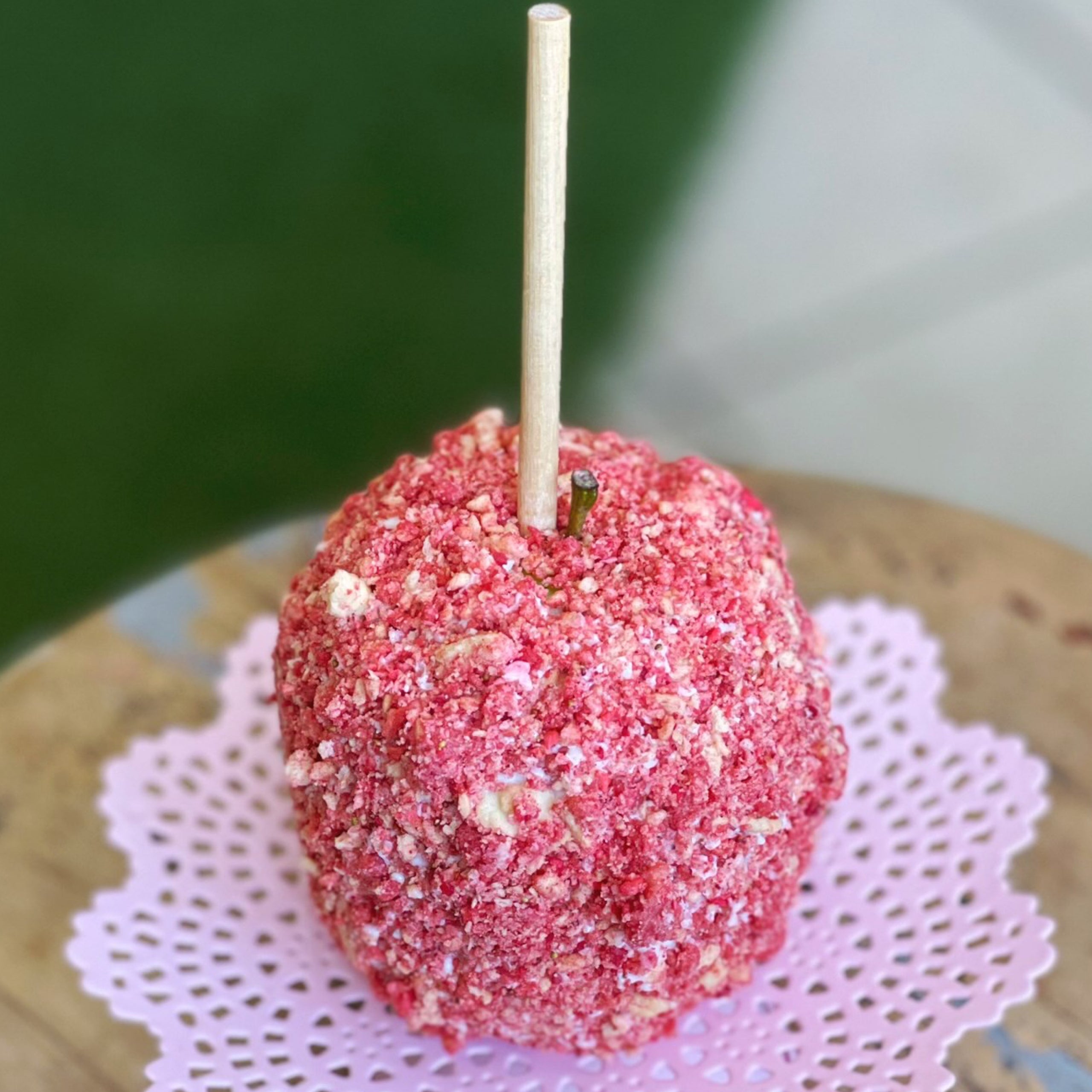 Strawberry Candy Apple Recipe: A Sweet and Tangy Delight
